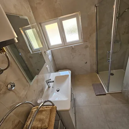 Apartment Filip Omis