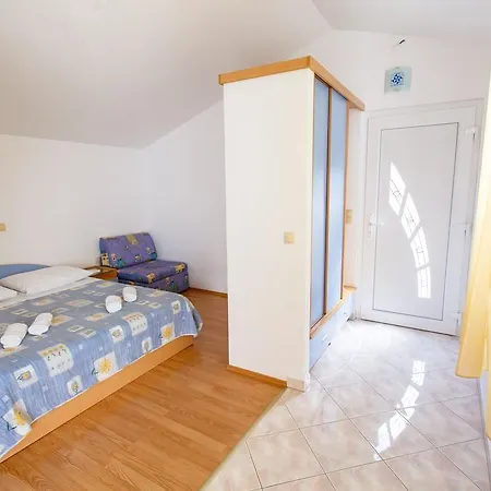 Filip Apartment *