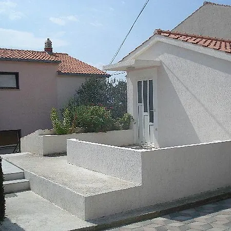 Filip Apartment *