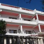Beachfront Filip Apartamento *