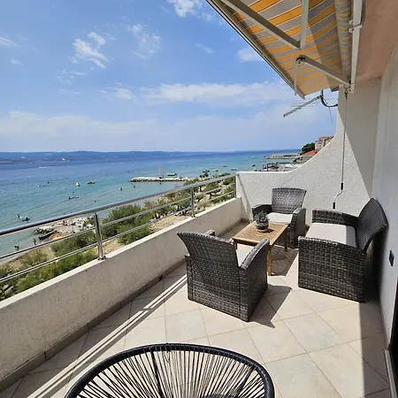 Beachfront Filip Apartamento *