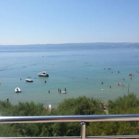 Beachfront Filip * Omiš