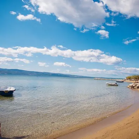 Beachfront Filip * Оміш